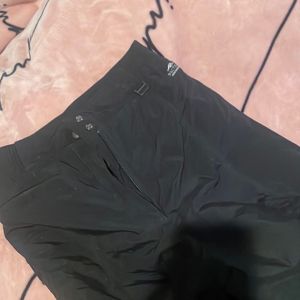 Black pac tec performance snow pants!